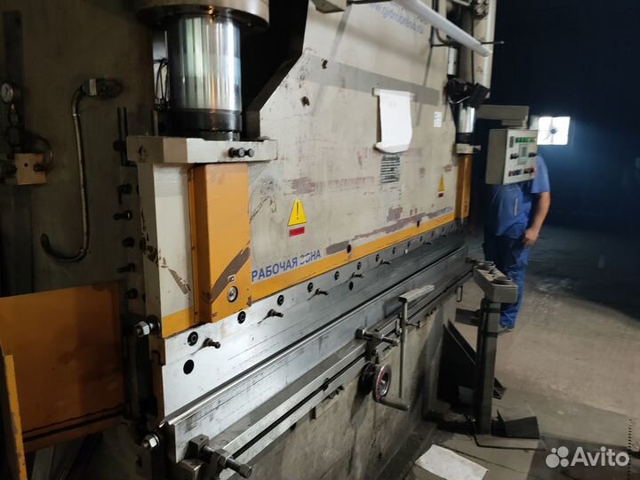 1430Б-02 Пресс листогибочный гидравлический