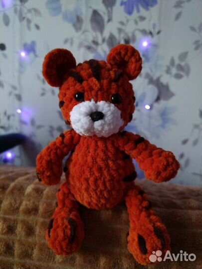 Вязаный рыжий тигр