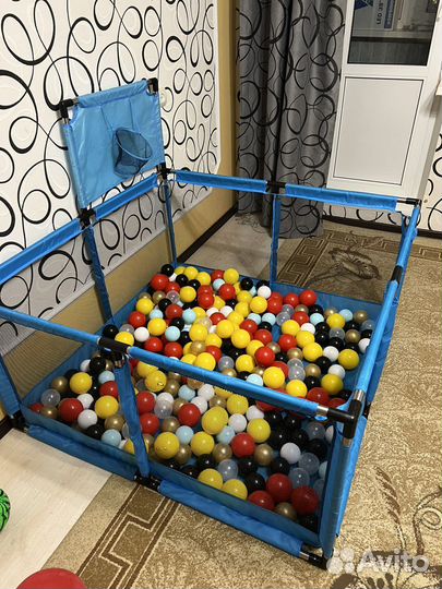 Бассейн с шариками