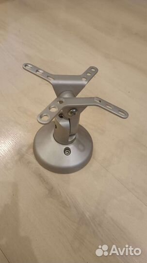 Крепление телевизора к стене