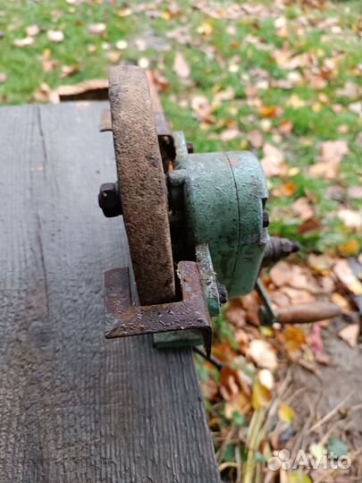 Точильный ручной станок