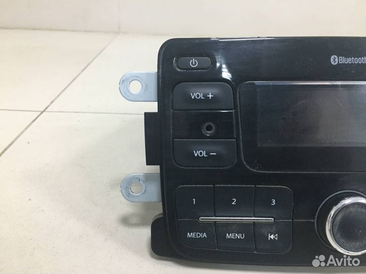 Б/У Магнитола 281153059R renault