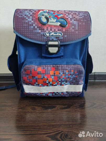 Школьный рюкзак