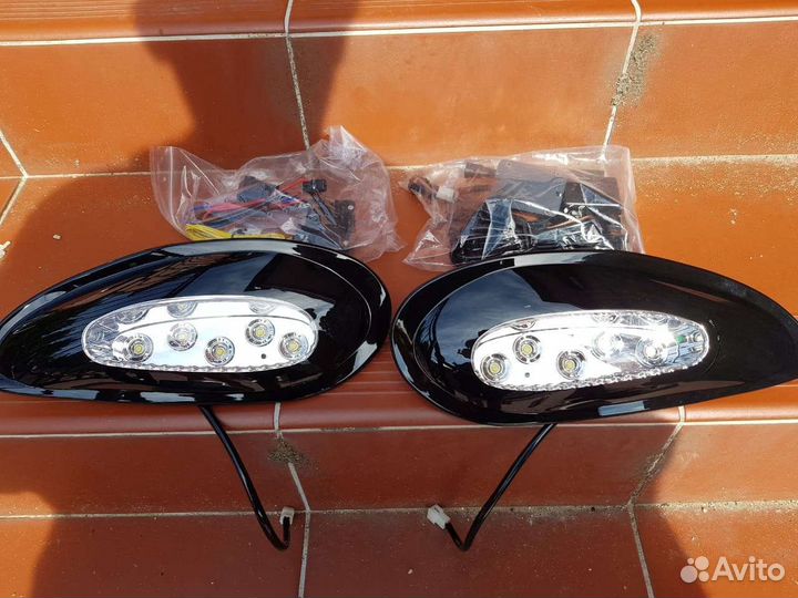 Накладки на нижние фонари дневн.света на 220 мерс