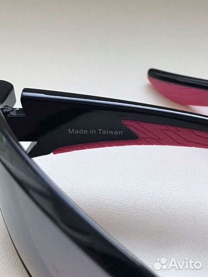 Солнцезащитные очки Fila