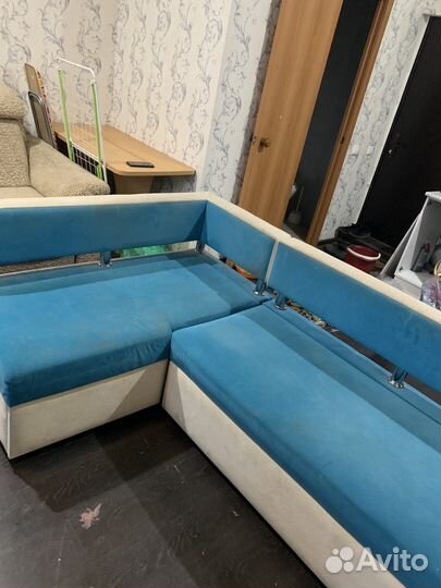 Угловой диван