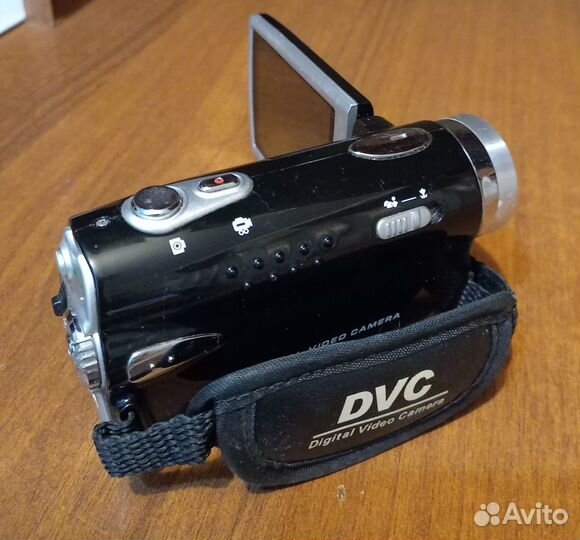 Продам видео камеру