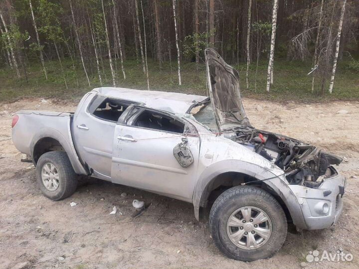 Mitsubishi L200 в разбор