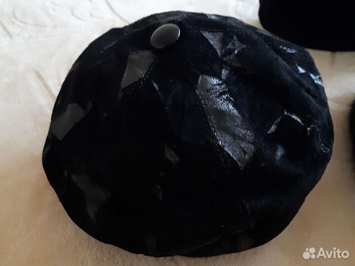 Берет женский