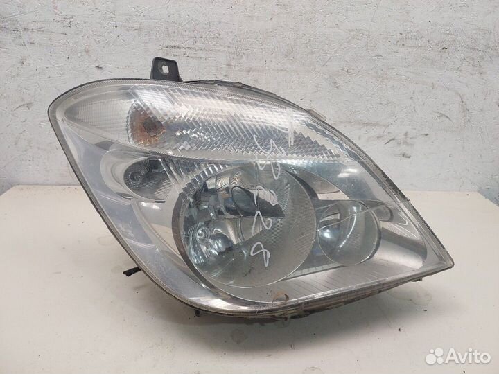 Фара (передняя) Mercedes Sprinter, 2010