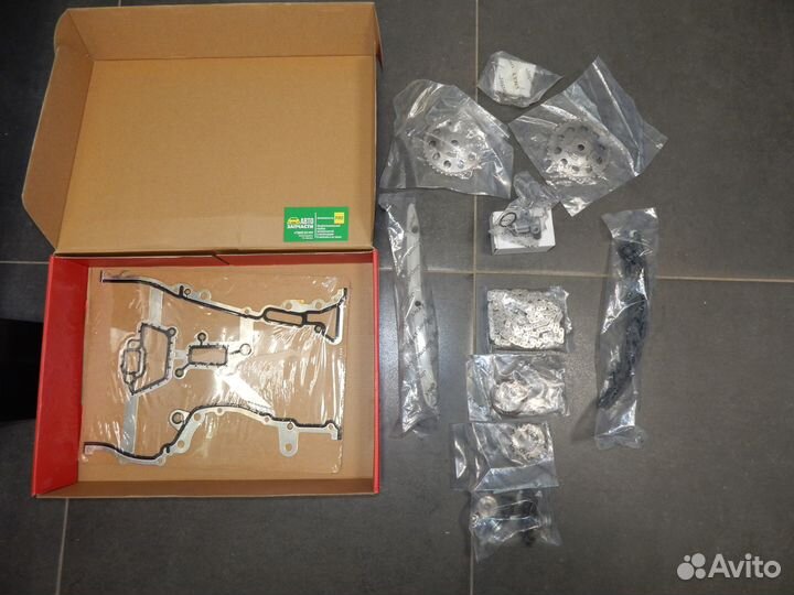 Комплект цепи грм Corsa D со звездами и прокладкой