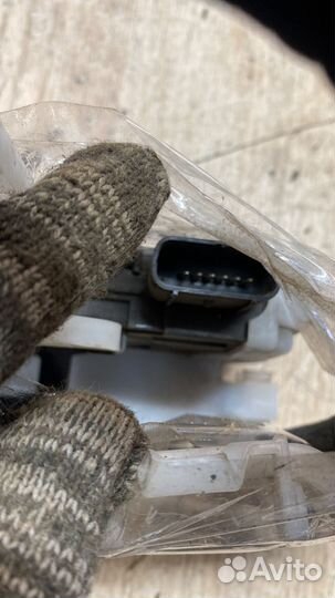 Замок Передний Левый Hyundai IX35