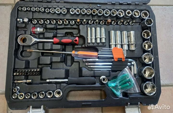 Набор инструментов бу