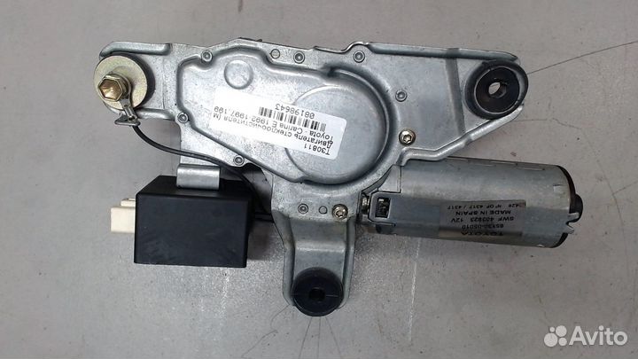 Двигатель стеклоочистителя задний Toyota Carina E