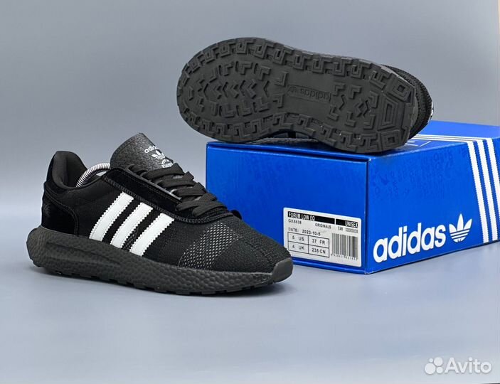 Кроссовки мужские adidas