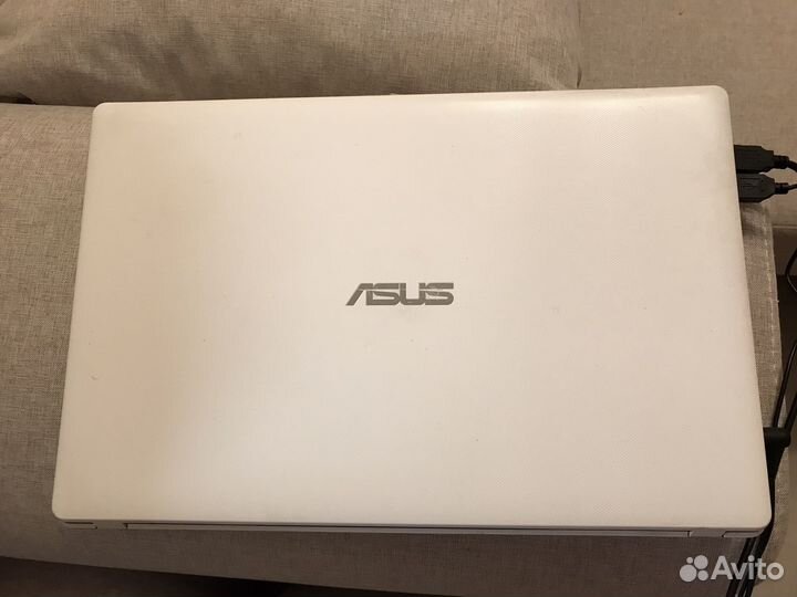 Ноутбук asus