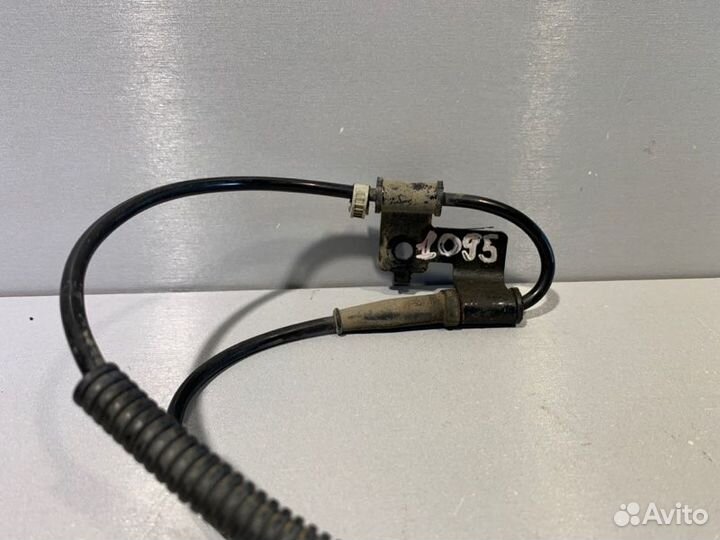 Датчик abs передний правый Kia Sorento G4KE 2009