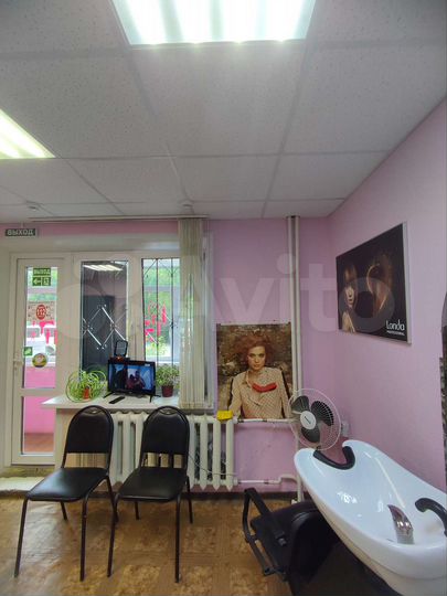 Продам офис и готовый бизнес - Парикмахерская