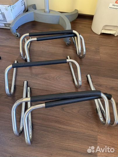 Подставка для ног в парикмахерскую