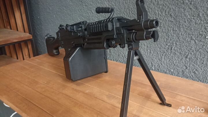 Пулемт автомат на орбизах