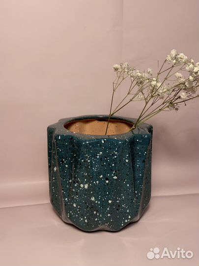 Глиняный цветочный горшок новый