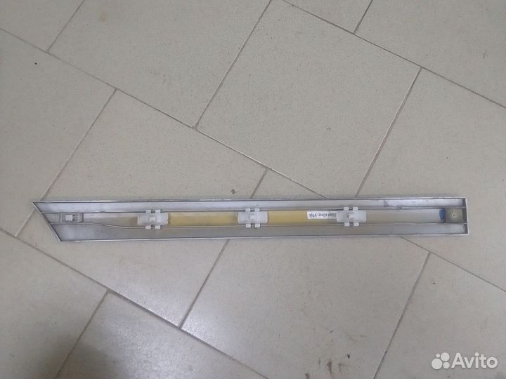 Молдинг на дверь Mercedes-Benz C-Class W203 седан