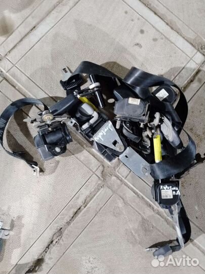 Ремни безопасности carisma