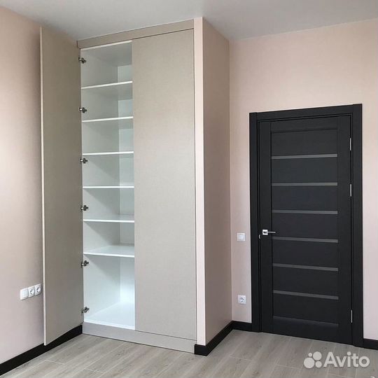 Шкаф распашной / купе