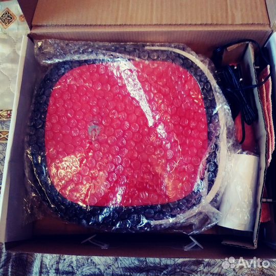 Робот-пылесос новый