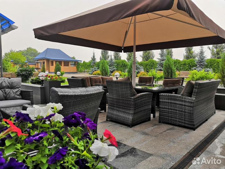 Усиленный уличный зонт для кафе