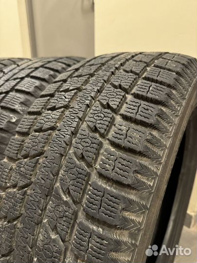 Toyo Observe GSi-5 235/55 R17 99Q