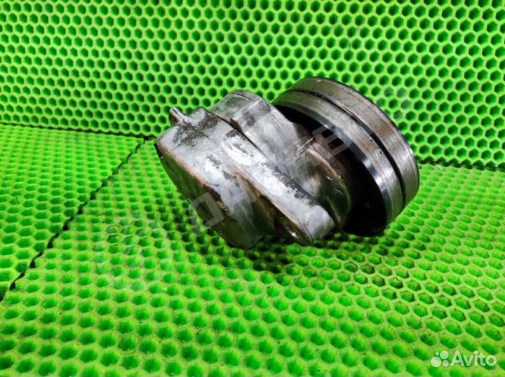 Натяжитель приводного ремня Mercedes-Benz E W210