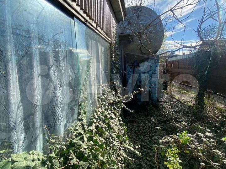 Дом 16 м² на участке 8 сот.