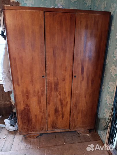 Шкаф натуральное дерево120