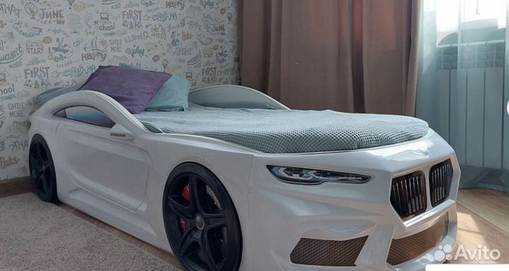 Детская кровать машина с подсветкой и ящиками