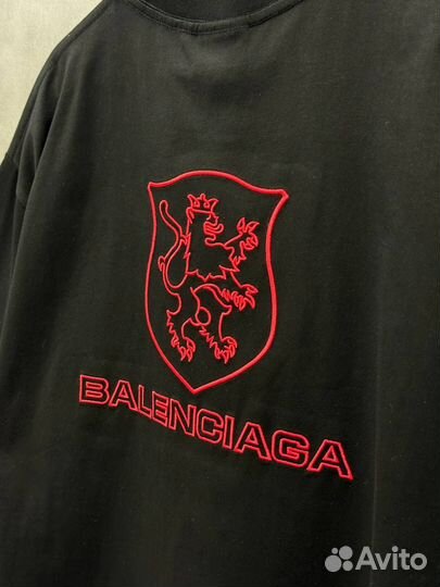 Футболка balenciaga
