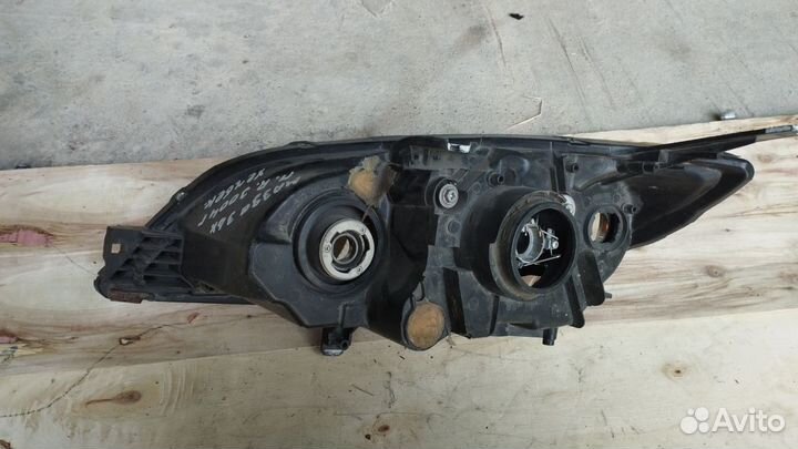 Фара правая Mazda Axela