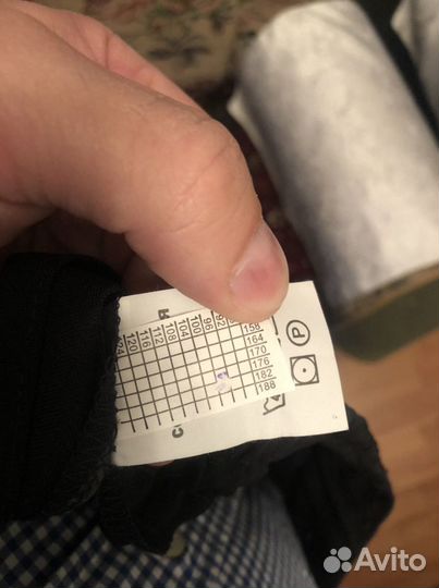 Полицейская брюки и фуражка,новые не разу не одева