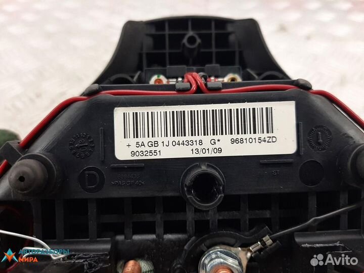 Подушка безопасности Peugeot 308 T7 2009 4112LA