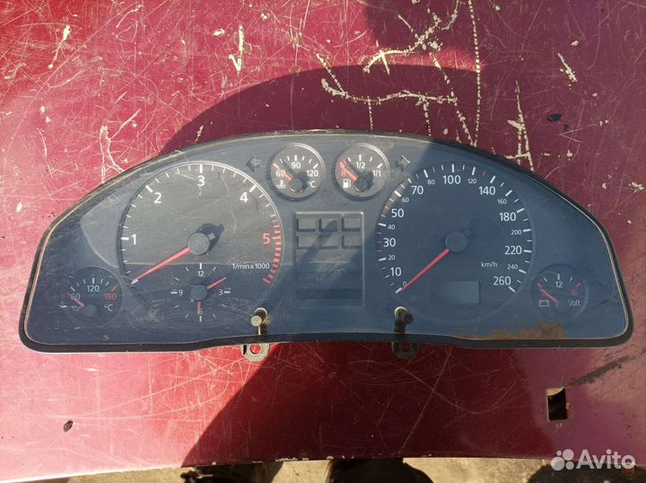 Панель приборов 4B0919860E