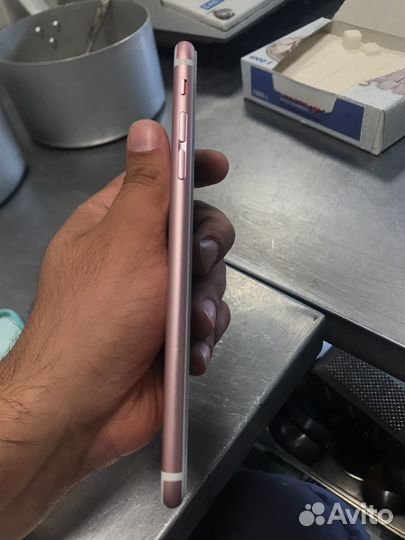 Телефон iPhone 6s plus