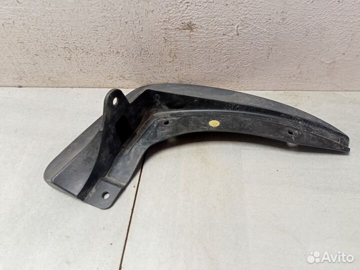 Брызговик передний Шкода