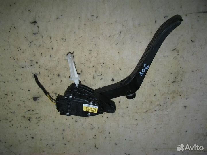 Педаль газа VW Touareg 2002-2010