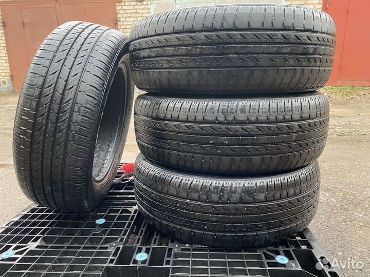 Nexen Roadian 571 235/60 R18 103