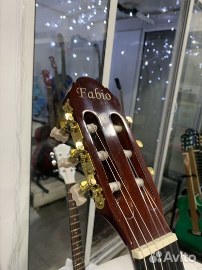 Классическая гитара