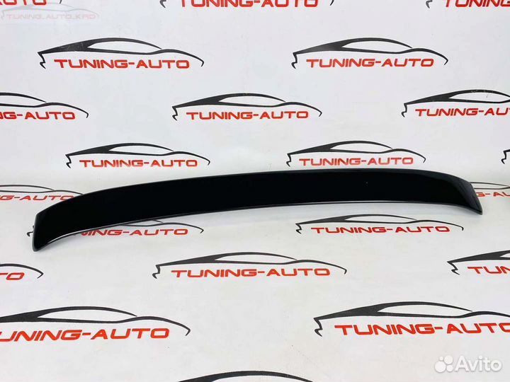 Спойлер на стекло Toyota Camry 70 F0236