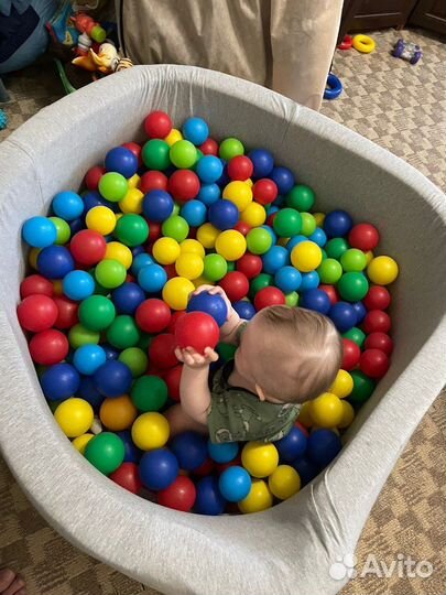 Продам сухой бассейн с шариками для детей