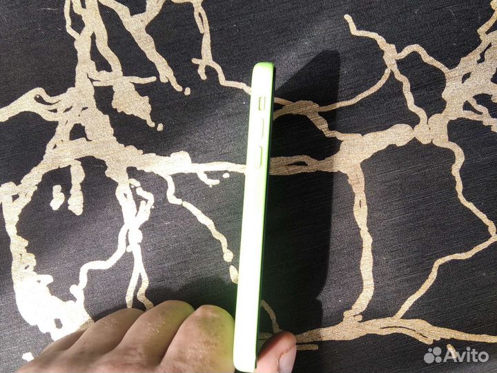 Телефон iPhone