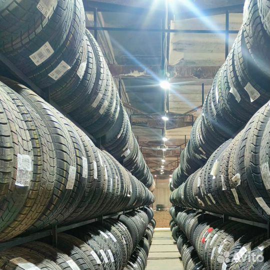 Nexen N8000 235/65 R17 104H