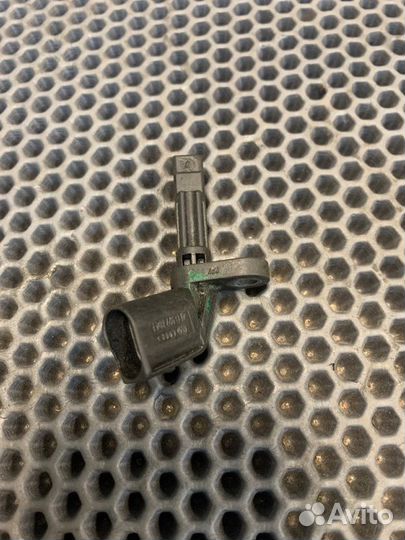 Датчик ABS правый Audi A6 C7 cdnb 2014